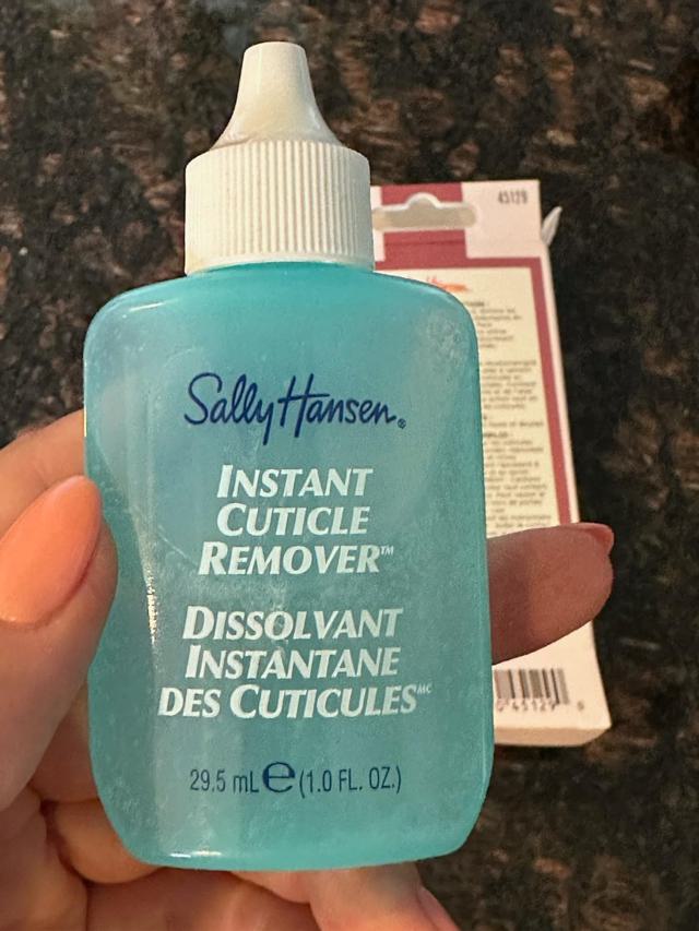 Before and after using Sally Hansen Instant Cuticle Remover