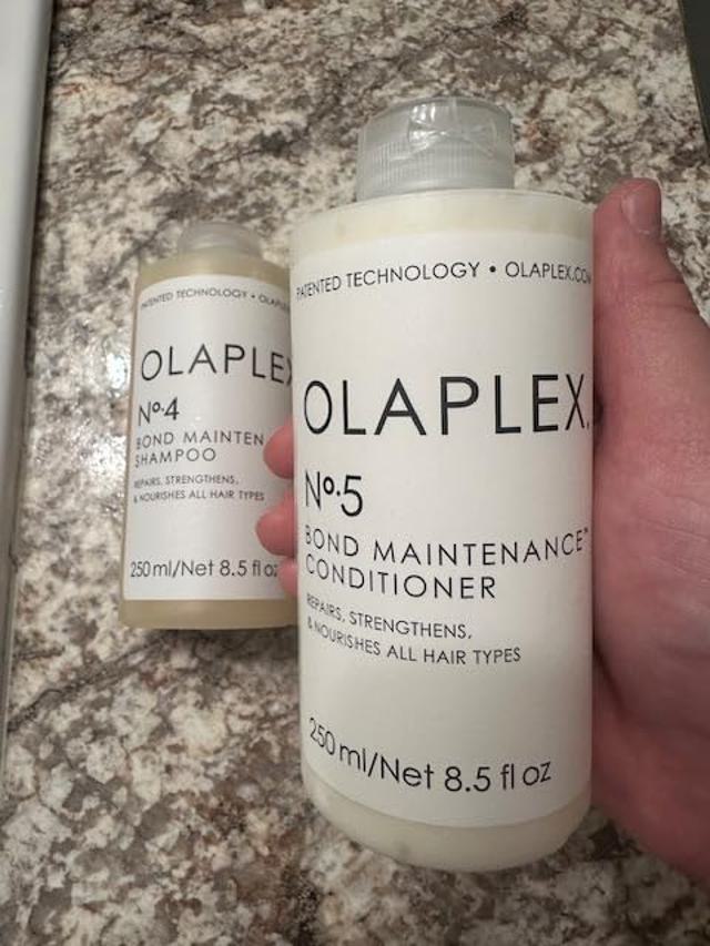 Olaplex No. 5 Bond Maintenance Conditioner bottle