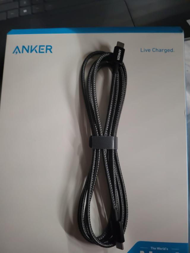 Anker USB C cable coming packaged