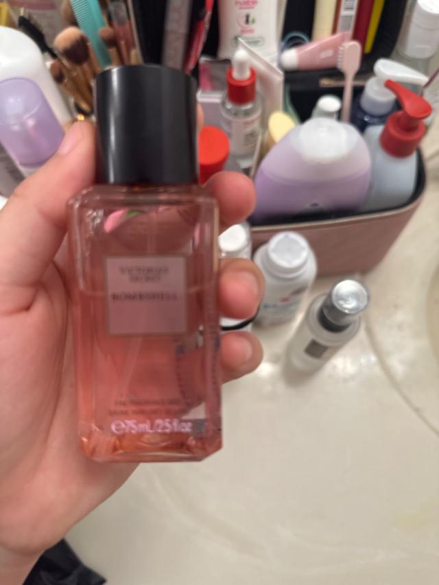 Victoria's Secret Bombshell Mini Fragrance Mist bottle