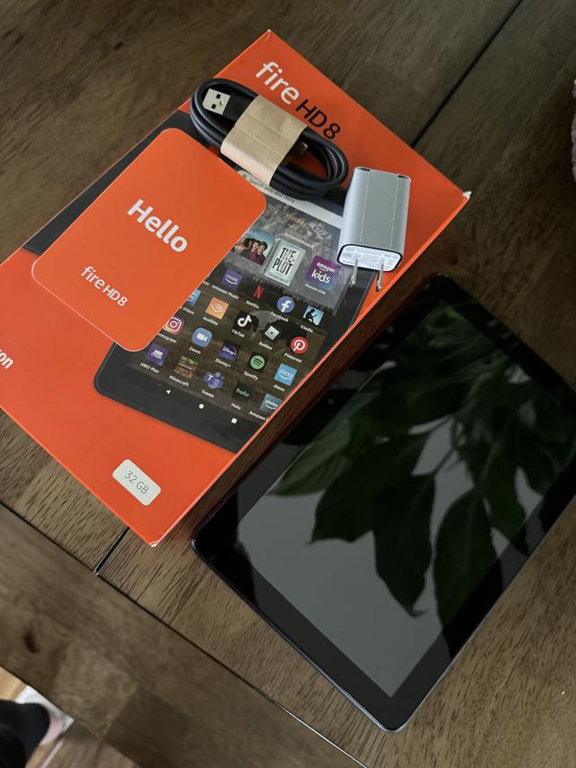 Fire HD 8 in action