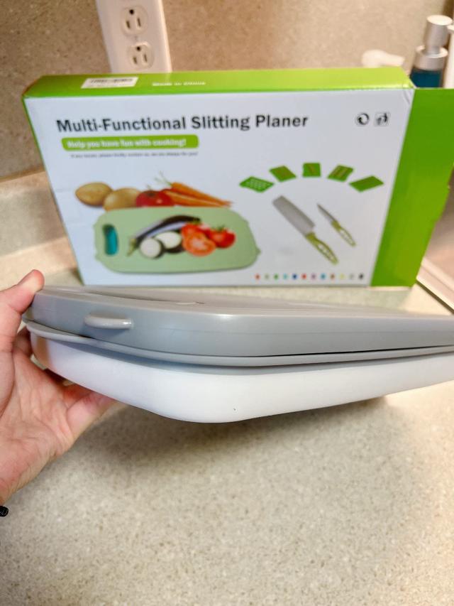 Gintan Cutting Board with multiple attachments