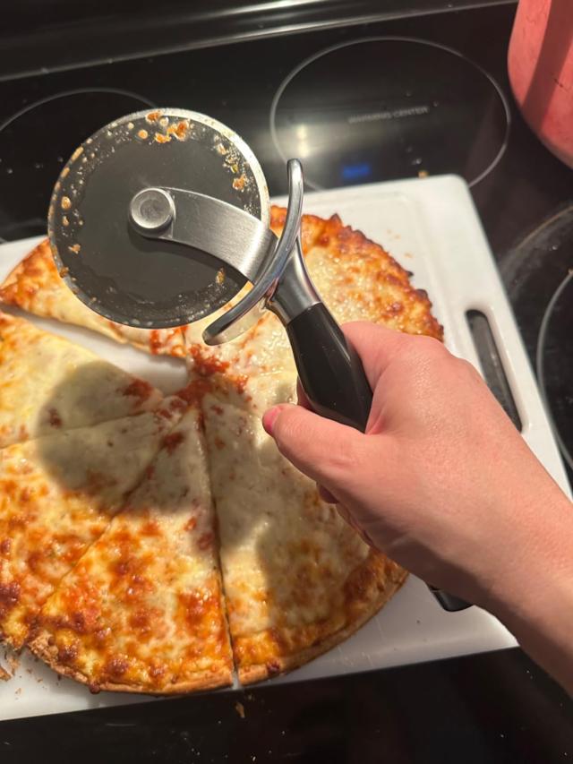 KitchenAid Classic Pizza Wheel in use