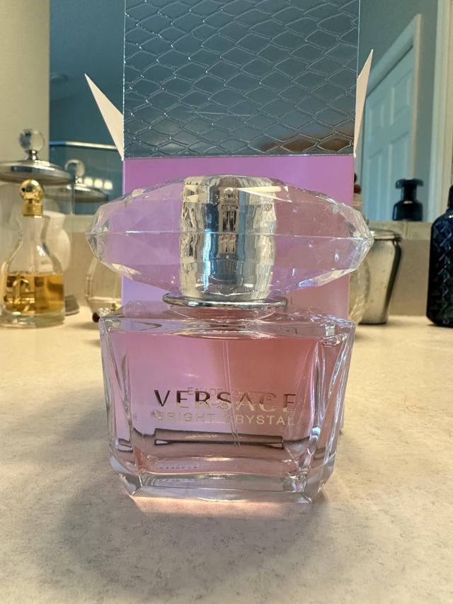 Versace Bright Crystal Review Image 2