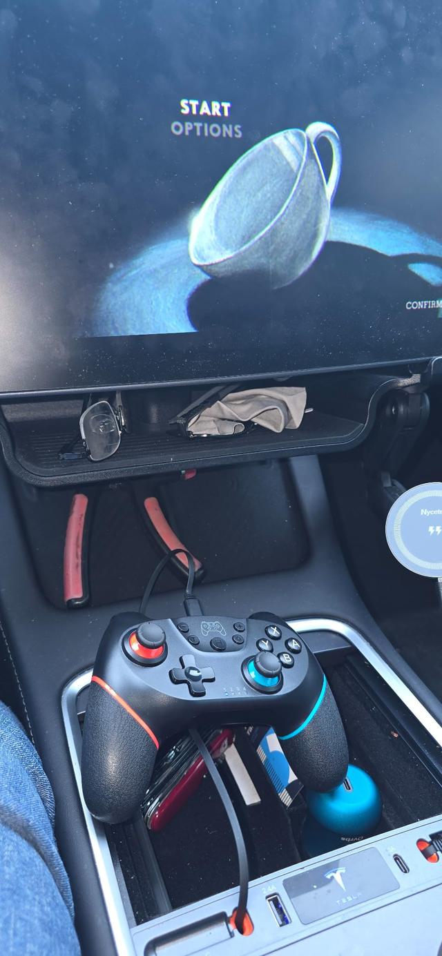 ASTARRY Switch Controller connected to Tesla Model Y