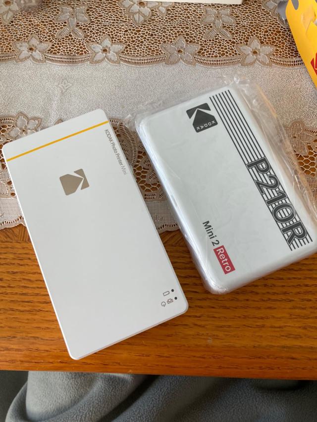 KODAK Mini 2 Retro size comparison