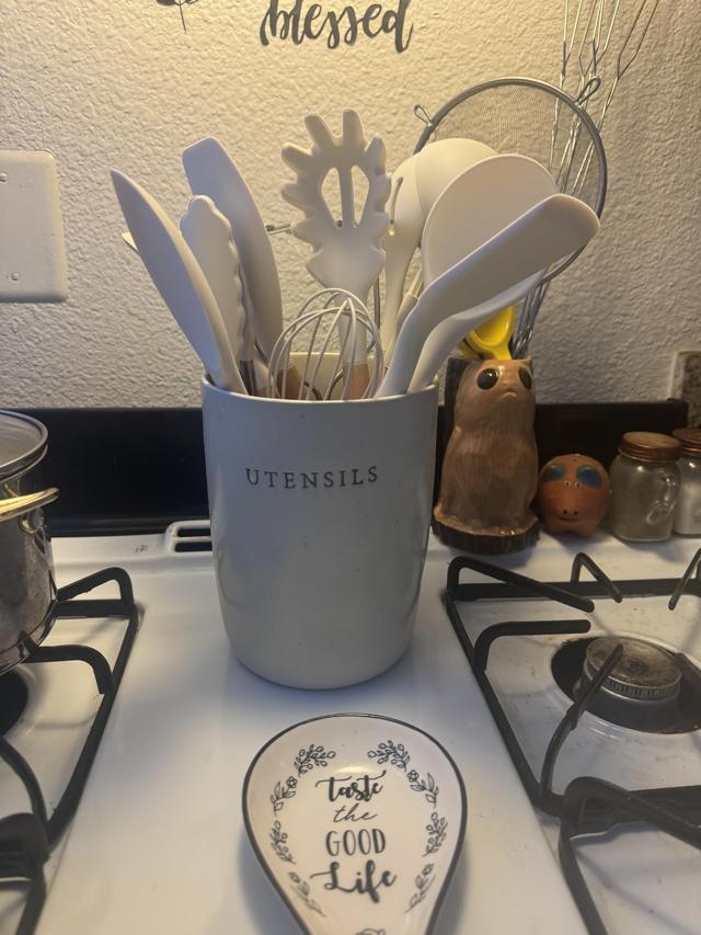 Variety of Umite Chef utensils