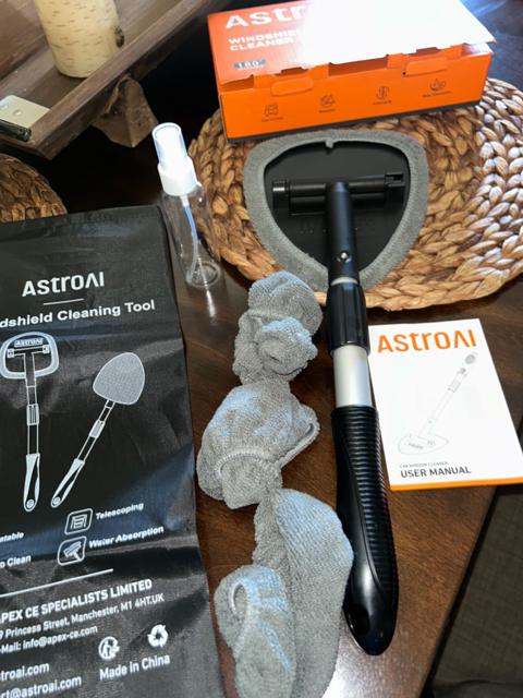 AstroAI Windshield Cleaner accessories