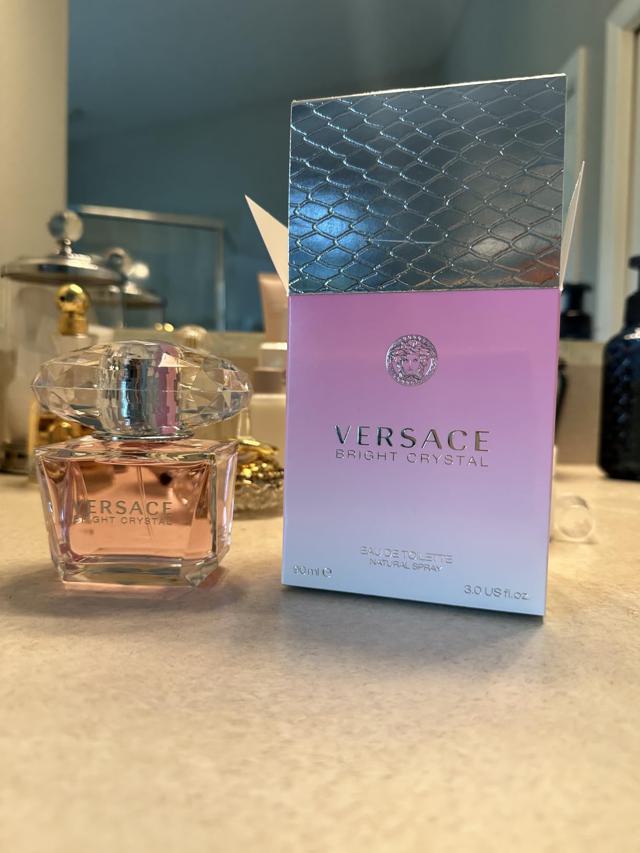 Versace Bright Crystal Review Image 3