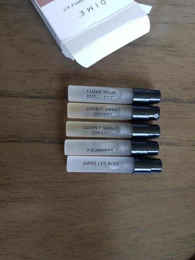 Sample fragrance