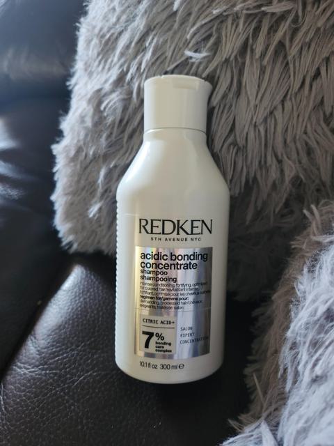 The Effects of Redken Shampoo on Damaged Hair